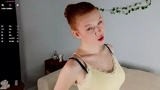 Juuulia  online show from July 30, 2026, 2:27 pm