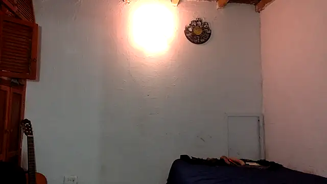 Snapshot of indomitaFox chatting on March 8, 2026, 3:21 am indomitaFox online show from March 8, 2026, 3:21 am