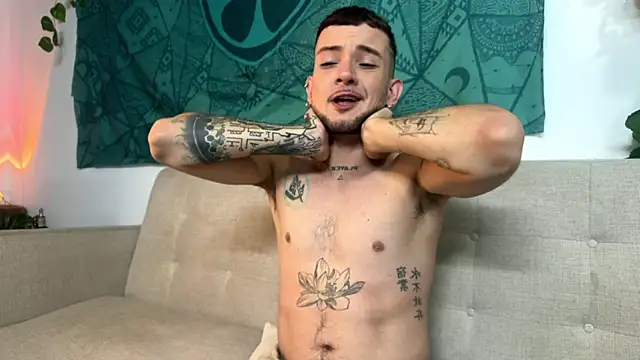 Snapshot of Neythancooper chatting on November 14, 2025, 10:02 pm Neythancooper online show from November 14, 2025, 10:02 pm