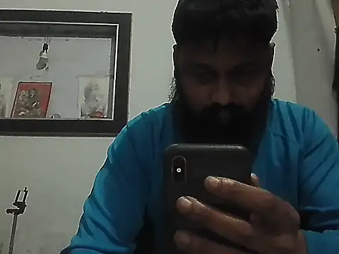 Snapshot of Dollseye chatting on December 4, 2025, 11:53 am Dollseye online show from December 4, 2025, 11:53 am