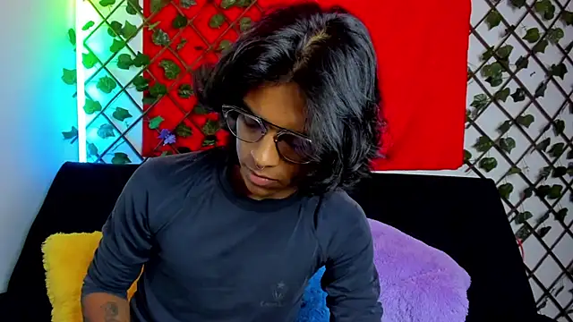 dreyk20 online show from July 3, 2026, 4:57 pm