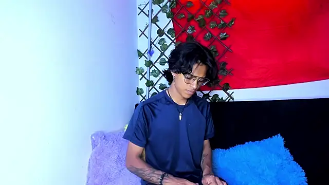 dreyk20 online show from July 29, 2026, 5:45 pm