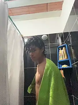 dreyk20 online show from May 2, 2026, 3:39 pm