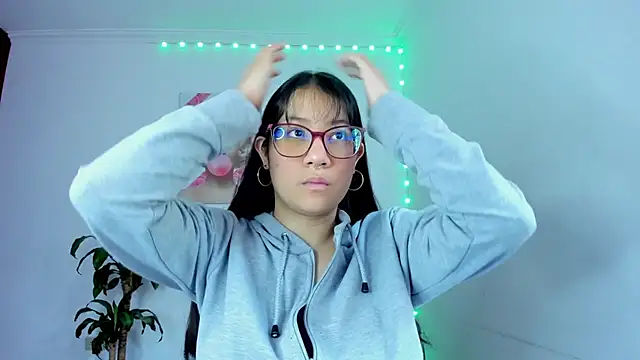 rouse red online show from November 8, 2025, 1:25 pm