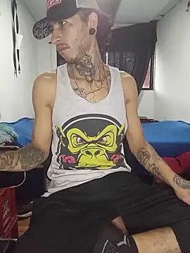 Tattoboy19cm online show from June 3, 2026, 8:24 pm