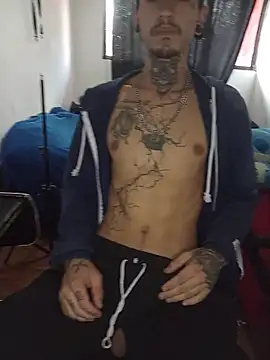 Snapshot of Tattoboy19cm chatting on June 11, 2026, 4:37 pm Tattoboy19cm online show from June 11, 2026, 4:37 pm