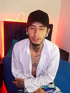 Tattoboy19cm online show from September 12, 2025, 1:44 pm