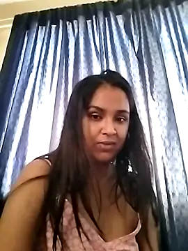 Snapshot of cute_indianxo chatting on February 19, 2026, 10:34 am cute indianxo online show from February 19, 2026, 10:34 am