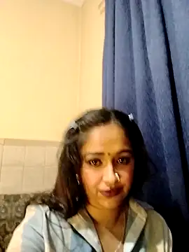 cute indianxo online show from April 23, 2026, 5:58 pm