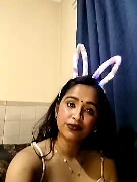 cute indianxo online show from April 30, 2026, 5:53 pm