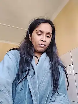 cute indianxo online show from June 12, 2026, 7:28 am