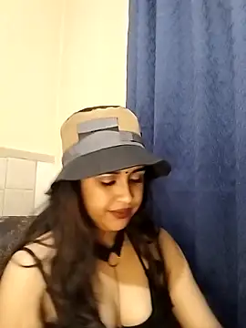 Snapshot of cute_indianxo chatting on March 8, 2026, 6:55 pm cute indianxo online show from March 8, 2026, 6:55 pm