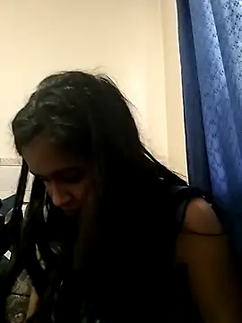 Snapshot of cute_indianxo chatting on February 27, 2026, 11:10 am cute indianxo online show from February 27, 2026, 11:10 am