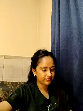 cute indianxo online show from April 12, 2026, 7:06 pm