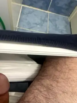 Snapshot of Heros2000 chatting on January 10, 2026, 5:14 am Heros2000 online show from January 10, 2026, 5:14 am