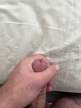 Snapshot of Heros2000 chatting on November 24, 2025, 7:08 am Heros2000 online show from November 24, 2025, 7:08 am