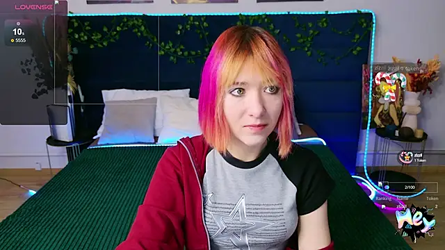 Ketrin Jones online show from September 30, 2025, 5:02 am