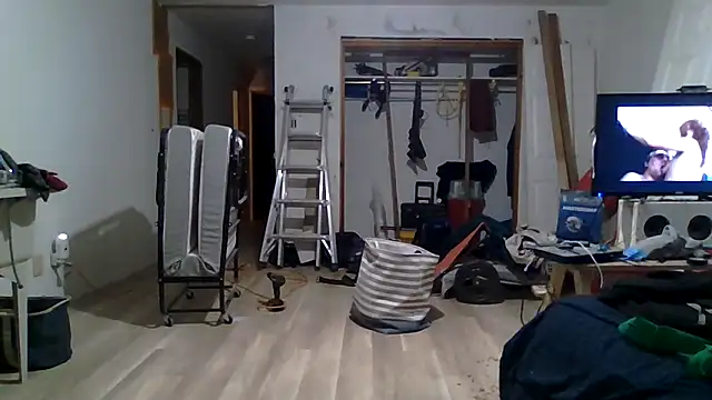 Snapshot of lovemedirty chatting on September 10, 2025, 9:19 am lovemedirty online show from September 10, 2025, 9:19 am