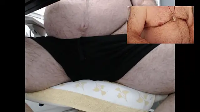 Snapshot of DadBearBi chatting on June 9, 2026, 8:04 am DadBearBi online show from June 9, 2026, 8:04 am