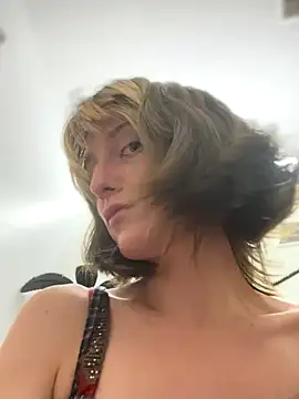 MrsSizzle online show from November 23, 2025, 4:50 pm