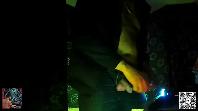 DjDiCKmannOnE online show from November 8, 2025, 3:43 am