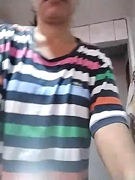 dyjaA online show from October 2, 2025, 11:02 am