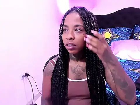 Pauline Fox online show from April 29, 2026, 2:49 am