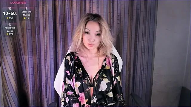 K1ttyC4t  online show from January 8, 2026, 10:38 pm