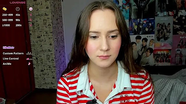 LucyRose3 online show from September 30, 2025, 12:55 pm