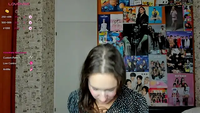 LucyRose3 online show from October 13, 2025, 4:19 pm