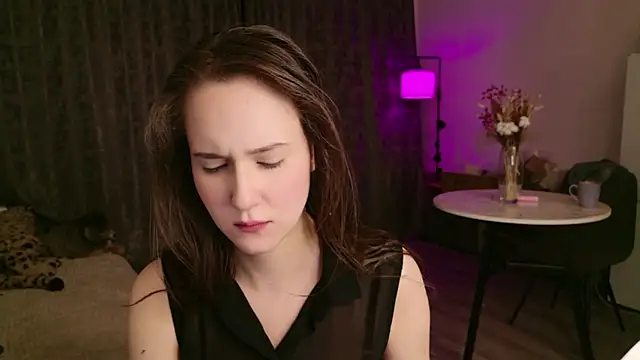LucyRose3 online show from April 27, 2026, 6:39 pm