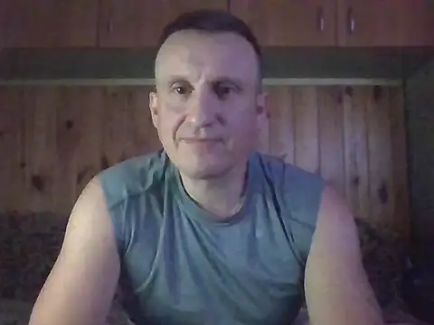 Maksymilian1 online show from June 6, 2026, 9:31 pm