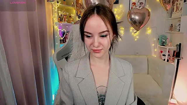 MarySparkle online show from February 11, 2026, 4:45 am