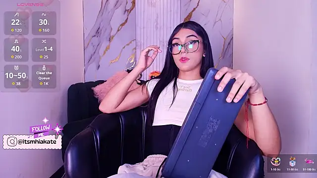 Snapshot of Mhiaa_Sweet chatting on March 3, 2026, 12:12 pm Mhiaa Sweet online show from March 3, 2026, 12:12 pm