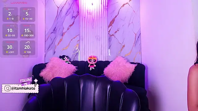 Snapshot of Mhiaa_Sweet chatting on March 5, 2026, 12:02 pm Mhiaa Sweet online show from March 5, 2026, 12:02 pm