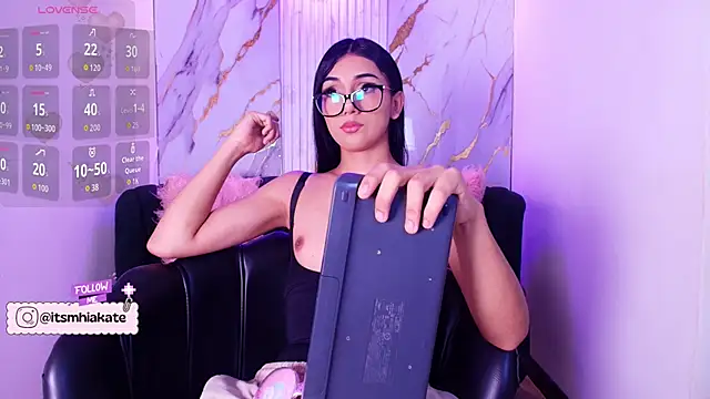 Snapshot of Mhiaa_Sweet chatting on March 19, 2026, 11:54 am Mhiaa Sweet online show from March 19, 2026, 11:54 am