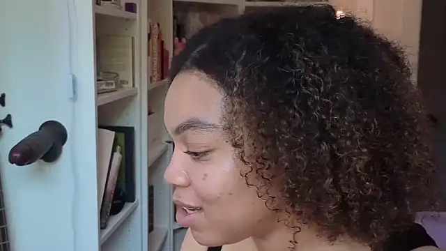 zahrabliss online show from September 22, 2025, 8:59 pm