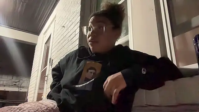 zahrabliss online show from September 14, 2025, 4:13 am