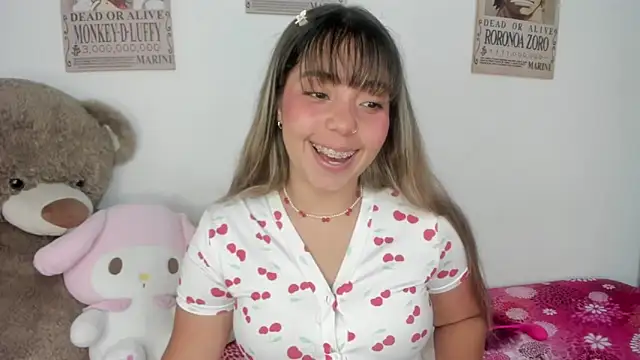 Snapshot of emma_grays2 chatting on March 3, 2026, 6:20 am emma grays2 online show from March 3, 2026, 6:20 am