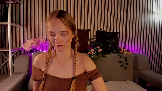 Casey Sweeet online show from May 18, 2026, 9:14 am