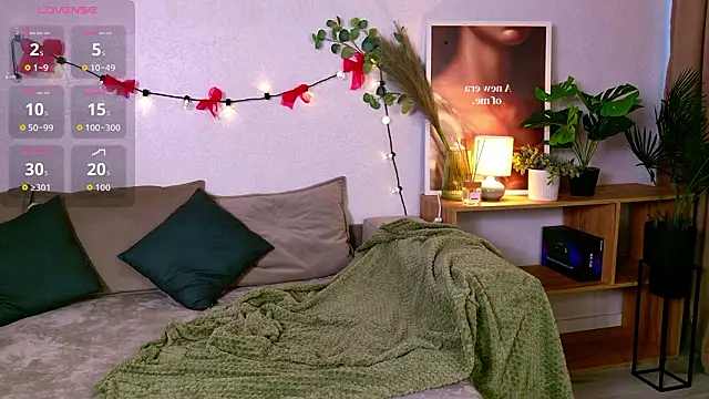 Elina Star online show from February 3, 2026, 1:49 pm