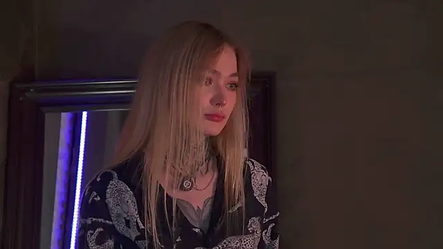 AriWild online show from September 18, 2025, 4:15 am