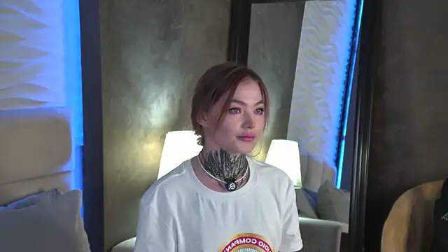 Snapshot of AriWild chatting on March 26, 2026, 5:06 am AriWild online show from March 26, 2026, 5:06 am