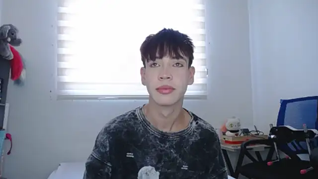 lucky stricke online show from September 19, 2025, 8:13 pm