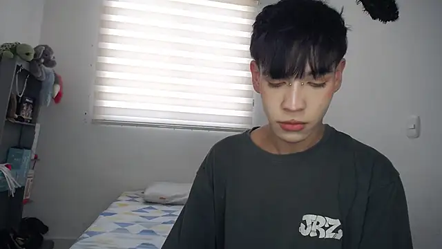 lucky stricke online show from September 29, 2025, 8:25 pm