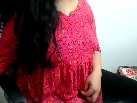 Snapshot of Roshi_Love chatting on June 22, 2026, 1:44 am Roshi Love online show from June 22, 2026, 1:44 am