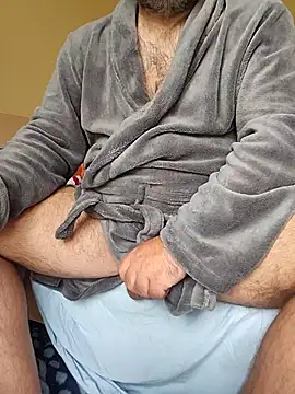 Snapshot of Nesch82 chatting on March 22, 2026, 6:37 am Nesch82 online show from March 22, 2026, 6:37 am