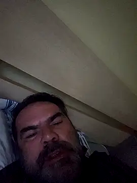 Snapshot of Nesch82 chatting on March 25, 2026, 5:07 am Nesch82 online show from March 25, 2026, 5:07 am