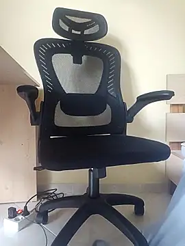 Snapshot of Nesch82 chatting on March 18, 2026, 9:01 am Nesch82 online show from March 18, 2026, 9:01 am