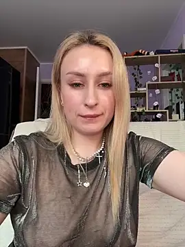 Snapshot of KassandraTress chatting on March 13, 2026, 4:01 pm KassandraTress online show from March 13, 2026, 4:01 pm